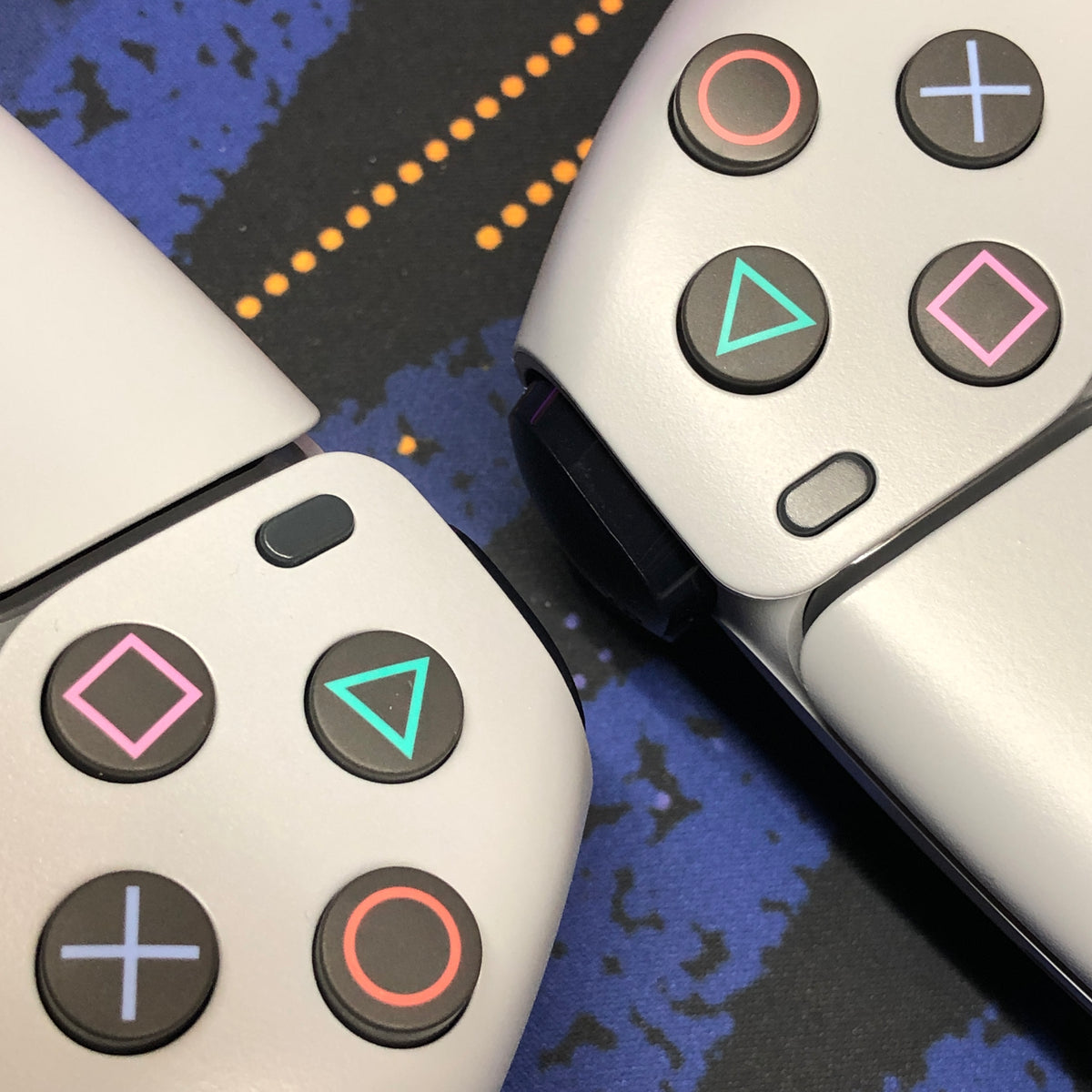 Classic PSX Edition DualSense – Skin Pixel